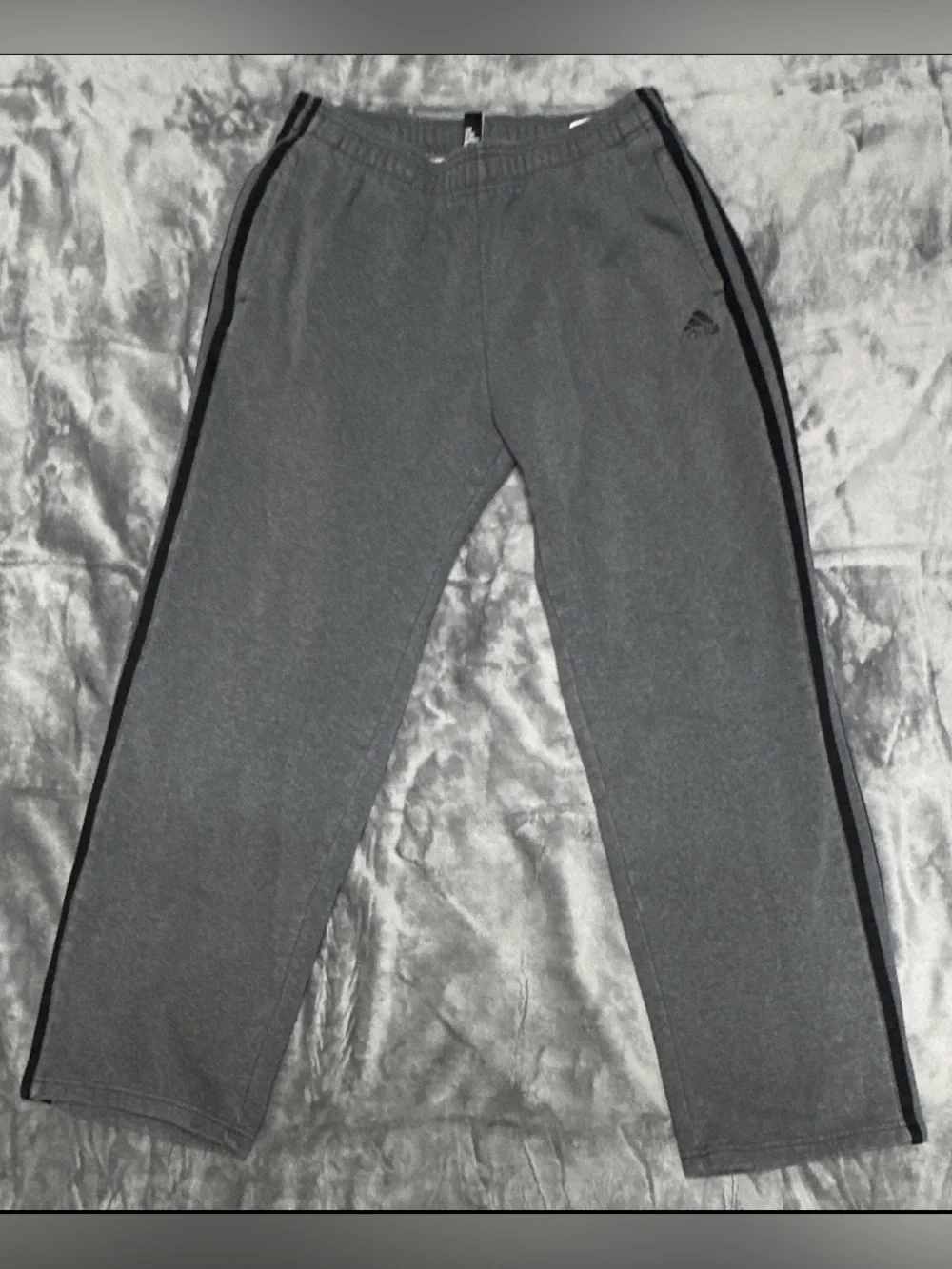 Retro Adidas Men’s Gray/Black Fleece Sweatpants Size Large